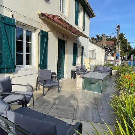 Le Doolies - Holiday Inn Biarritz Buitenkant foto