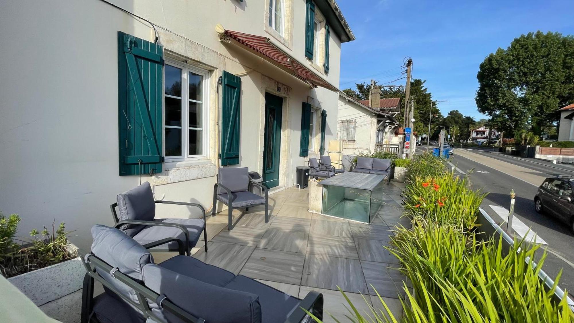 Le Doolies - Holiday Inn Biarritz Buitenkant foto